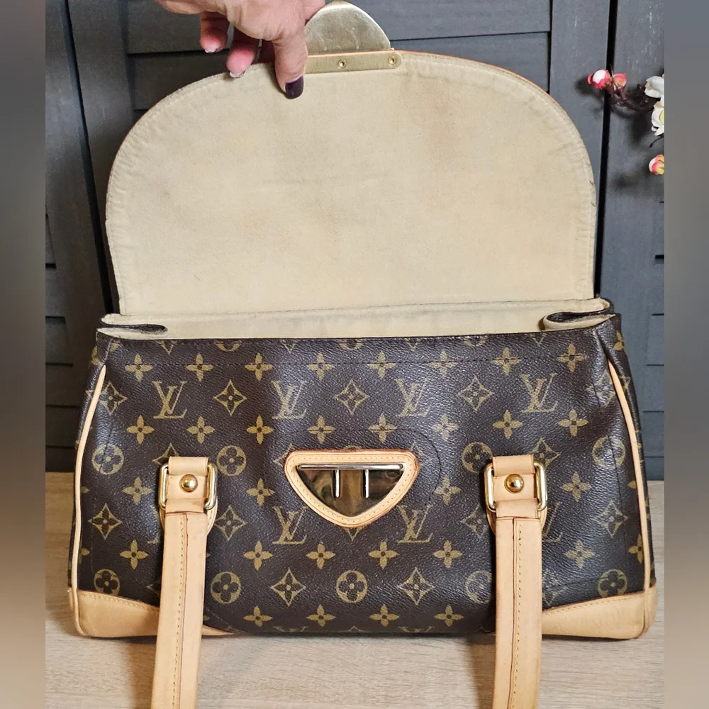 Authentic LOUIS VUITTON Beverly GM Handbag - Picture 3 of 16